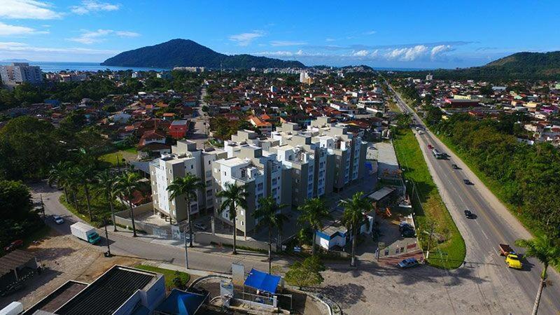 Condominio Jdm Das Palmeiras Убатуба Екстериор снимка